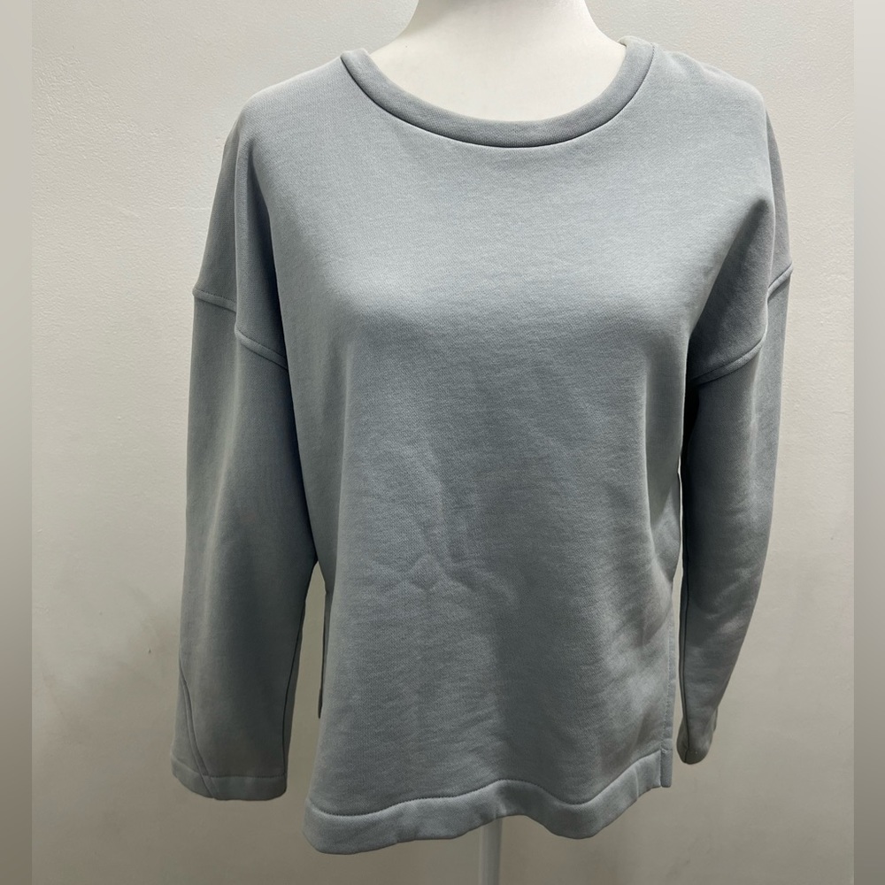 Vince Essential Shrunken Pullover Sweater - Size X-Small. XS EUC Grey